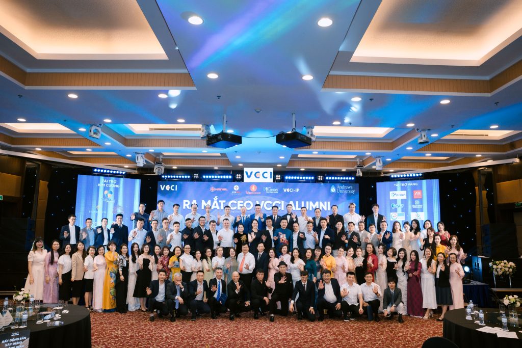 VCCI hỗ trợ kết nối cộng đồng CEO Việt